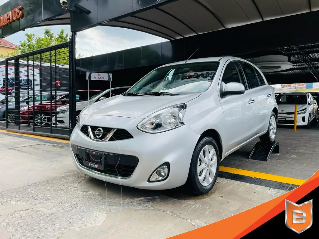 Nissan March Advance usado (2020) color Gris Oxford precio $229,900