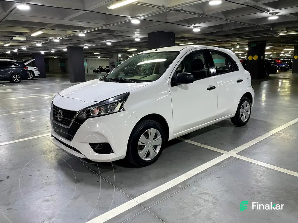 foto Nissan March Sense Aut usado (2023) color Blanco precio $236,000