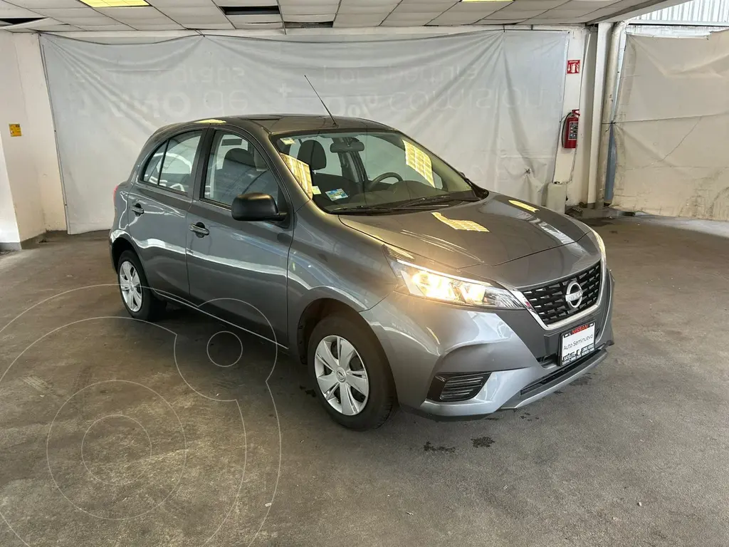 foto Nissan March Sense Aut usado (2022) color Gris Oscuro precio $219,800