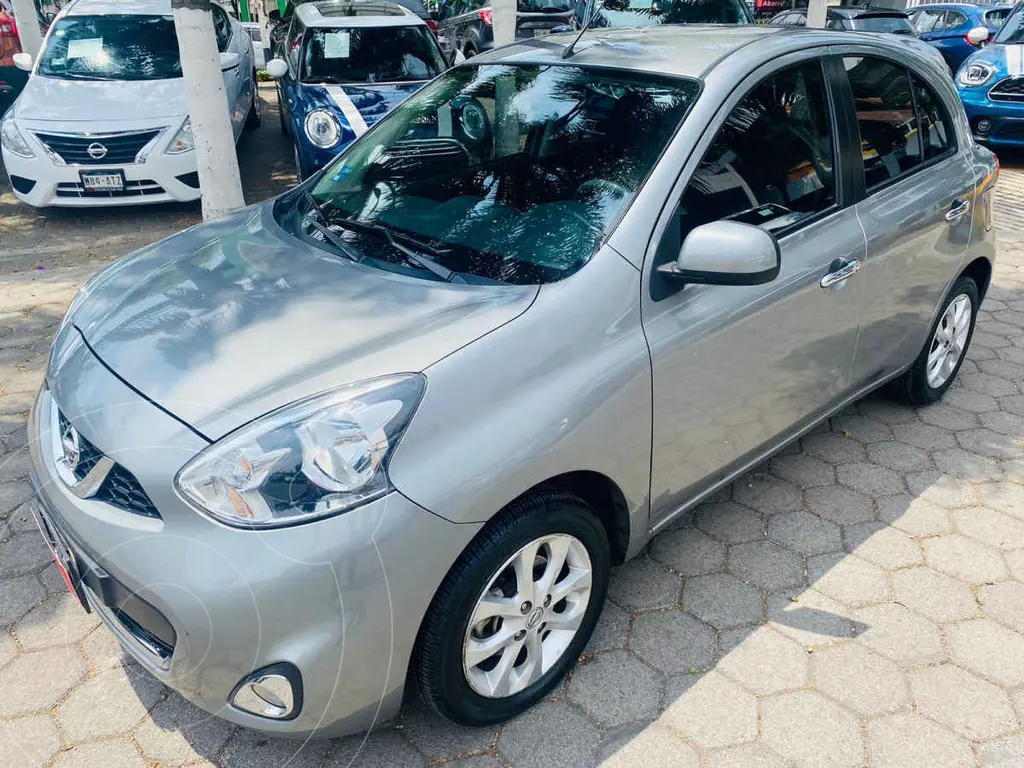 Nissan March Advance usado (2016) color Gris precio $177,000