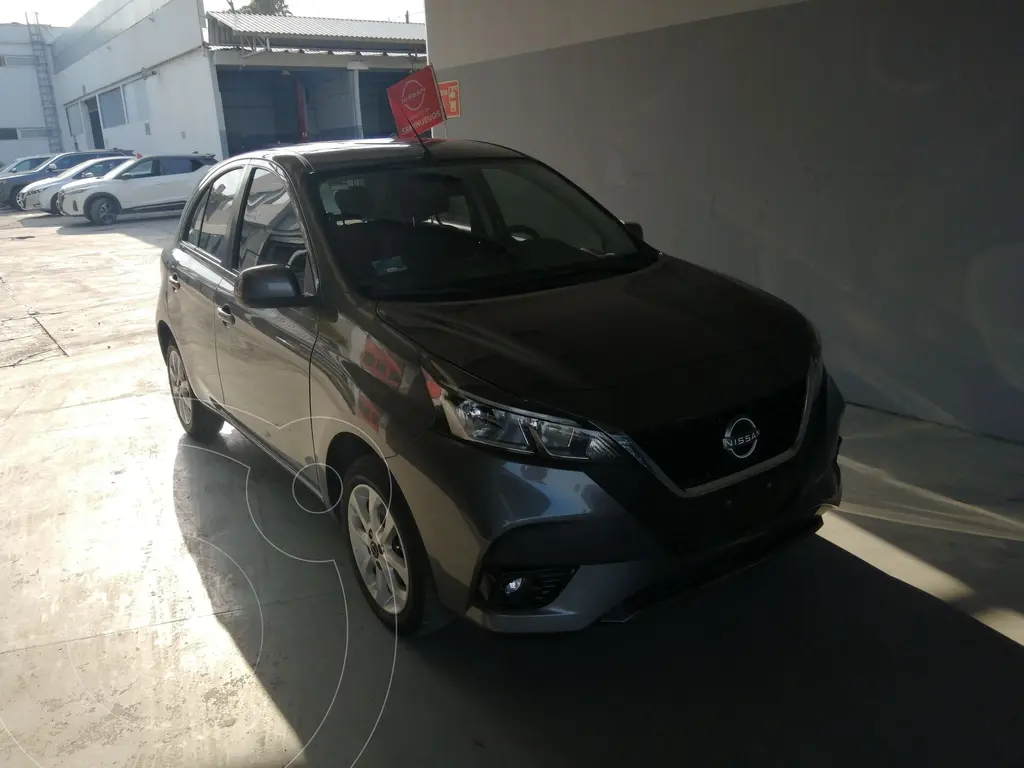 foto Nissan March Advance usado (2023) color Gris precio $248,900