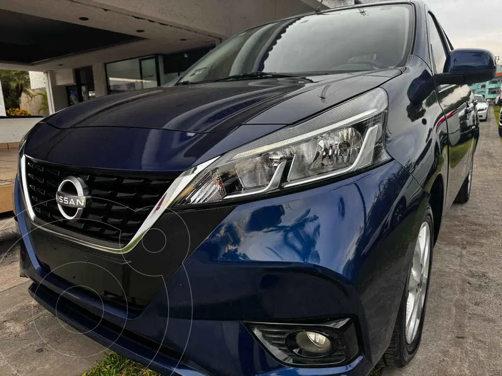foto Nissan March Advance usado (2024) color Azul precio $260,000