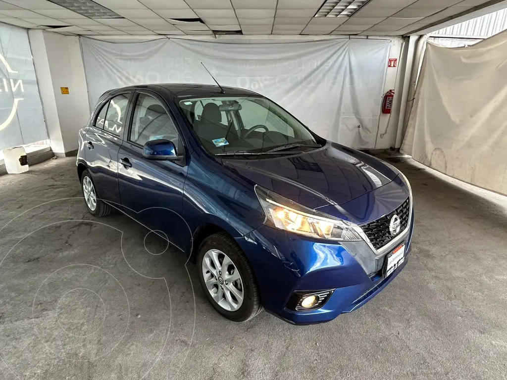 foto Nissan March Advance usado (2021) color Azul Oscuro precio $239,800