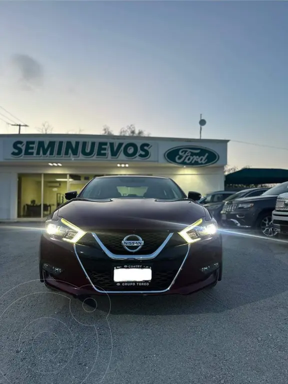 foto Nissan Maxima 3.5 SR usado (2017) color A elección precio $320,000