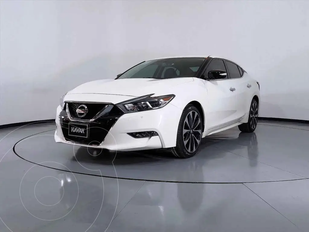 2020 Nissan Maxima review: Not your typical four-door - CNET