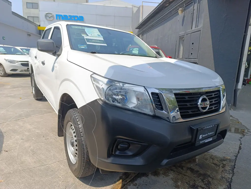 foto Nissan NP300 Doble Cabina SE A/A Paq. de Seg. usado (2020) color Blanco precio $341,900