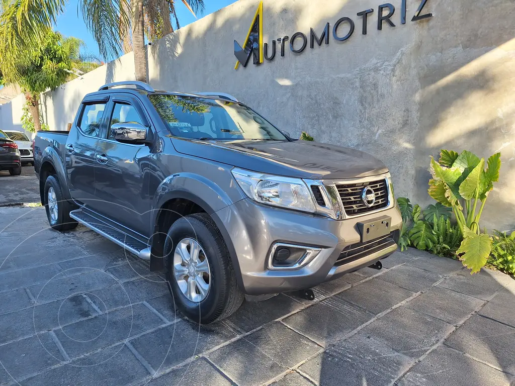 foto Nissan NP300 Frontier LE A/A usado (2019) color Gris precio $409,000