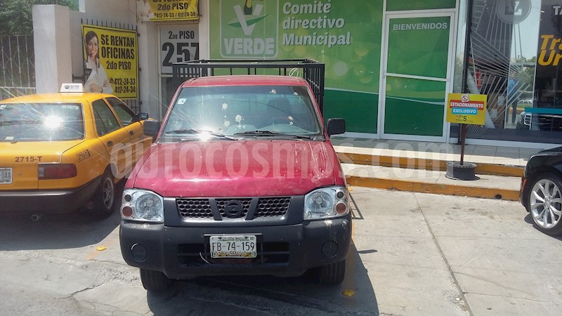 foto Nissan NP300 2.4L Chasis usado