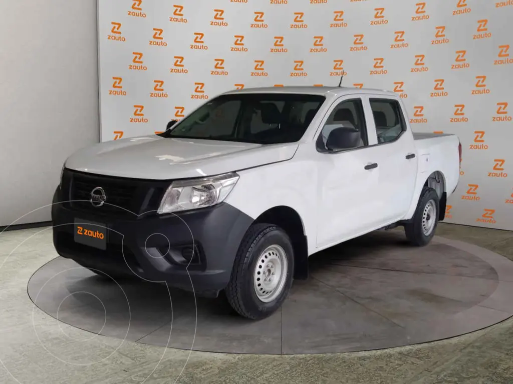 Nissan NP300 2.5L Doble Cabina S Paquete de Seguridad financiado en