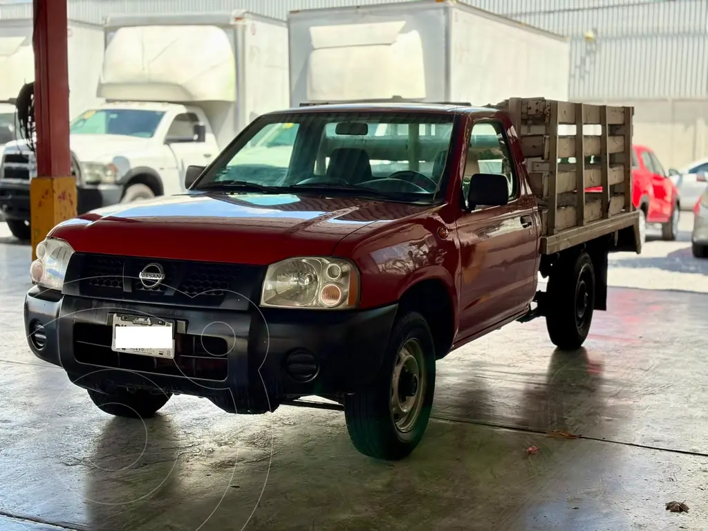 Nissan NP300 2.4L Estacas Dh 2013