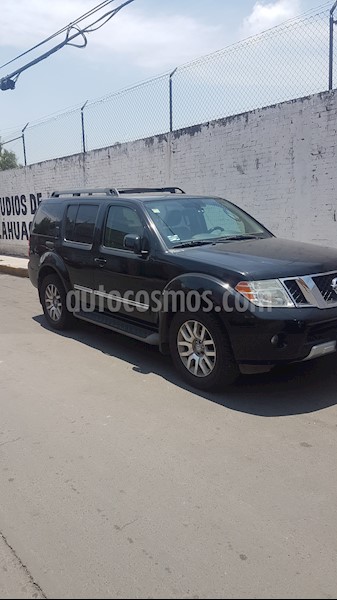 foto Nissan Pathfinder LE 4x4 Luxury usado