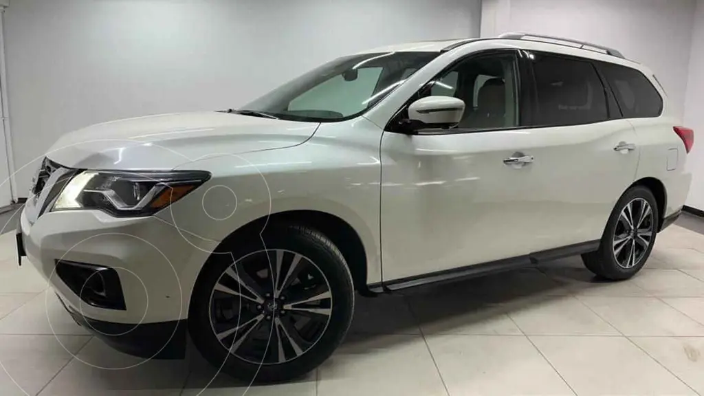 foto Nissan Pathfinder Exclusive usado (2017) color Blanco precio $455,000