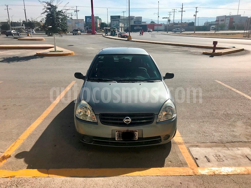 foto Nissan Platina Emotion AC usado
