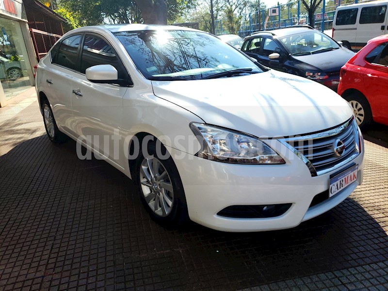 foto Nissan Sentra Advance Pure Drive usado