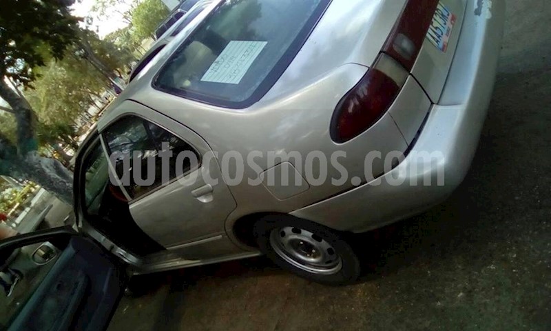 foto Nissan Sentra Gtr L4,1.6i,16v A 2 1 usado