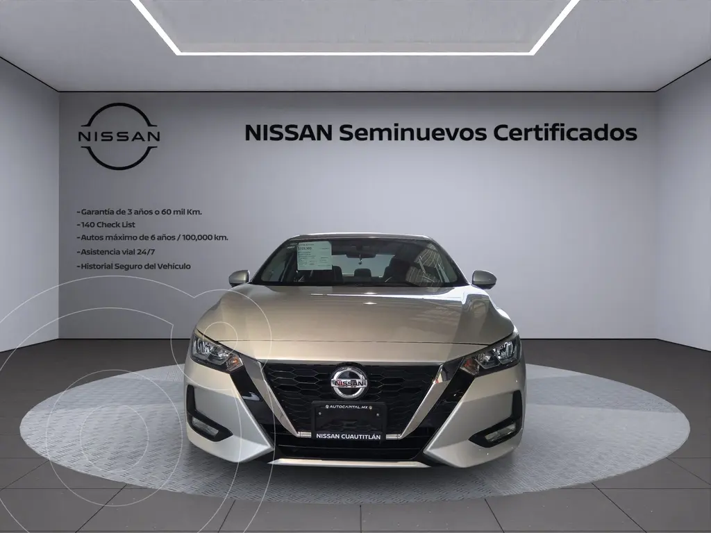 foto Nissan Sentra Advance usado (2022) color plateado precio $294,900