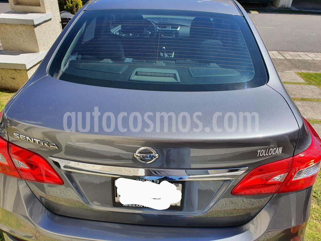 Nissan Sentra Advance usado (2019) color Gris Oxford precio 240,000