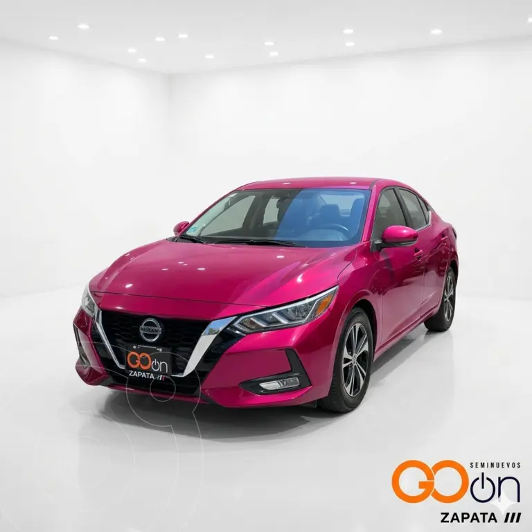 foto Nissan Sentra Advance Aut usado (2021) color NIS FRT ROJO precio $295,000