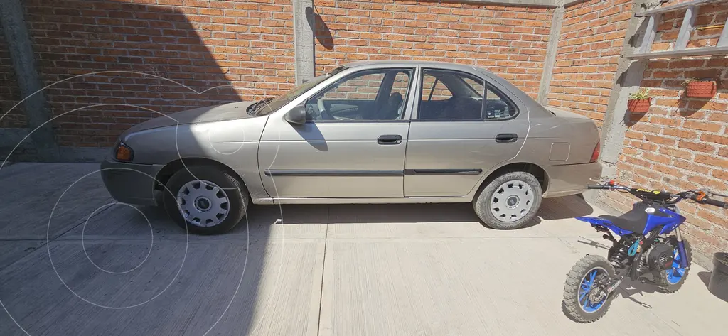 Nissan Sentra GXE L1 1.8L 2001