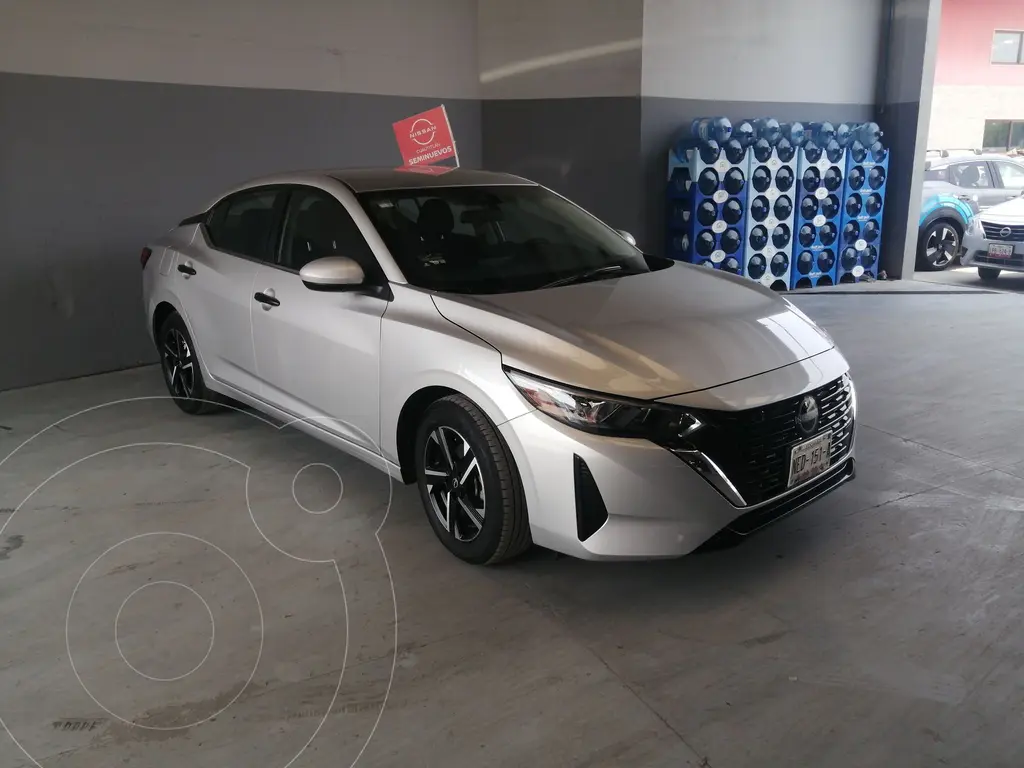 foto Nissan Sentra Sense Aut usado (2024) color plateado precio $340,000