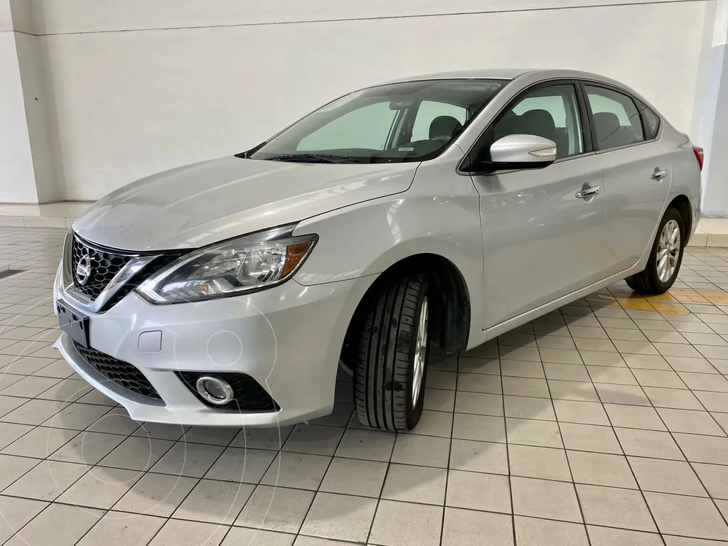 Nissan Sentra Advance Aut Usado Color Plata Precio