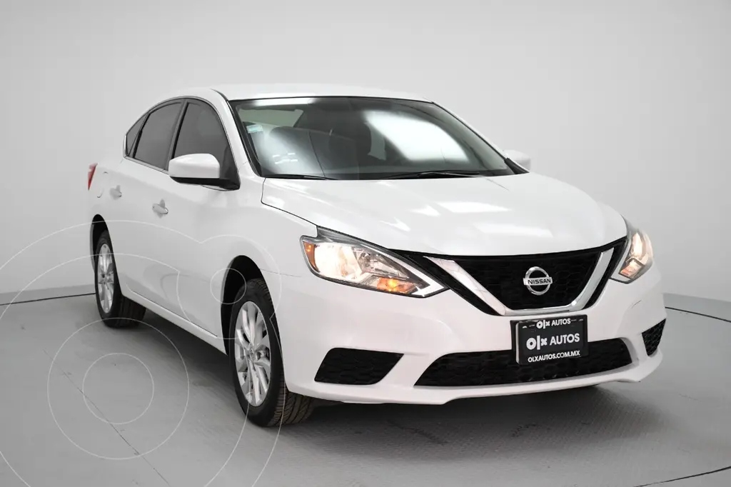 Nissan Sentra Sense usado (2019) color Blanco precio $250,000
