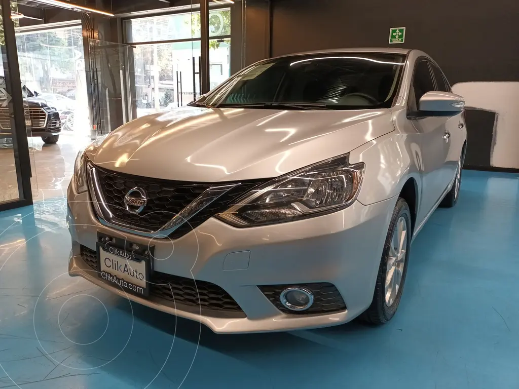 Nissan Sentra Sense usado (2019) color plateado precio $244,000