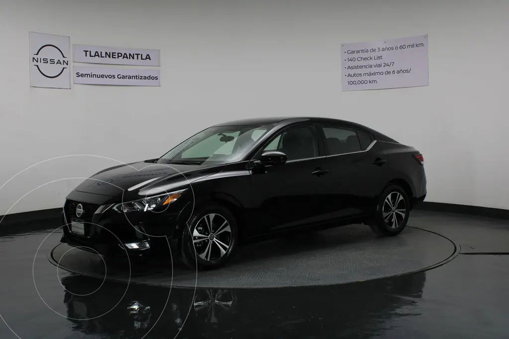 foto Nissan Sentra Advance usado (2023) color Negro precio $300,000