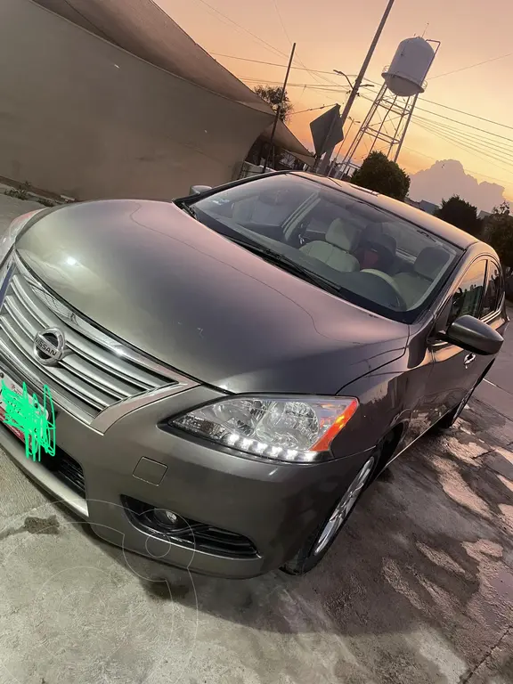 Nissan Sentra Sense CVT 2013