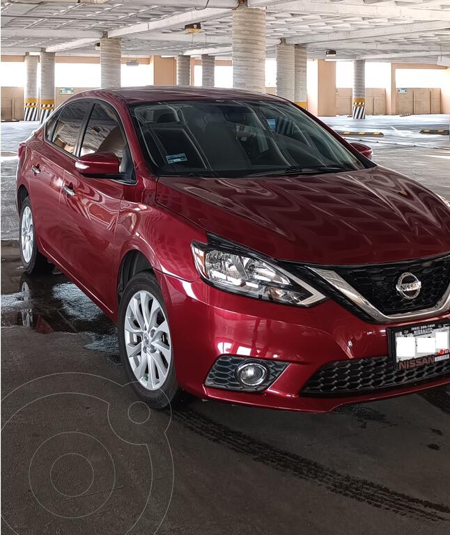 Nissan Sentra Advance usado (2017) color Rojo Burdeos precio 219,900