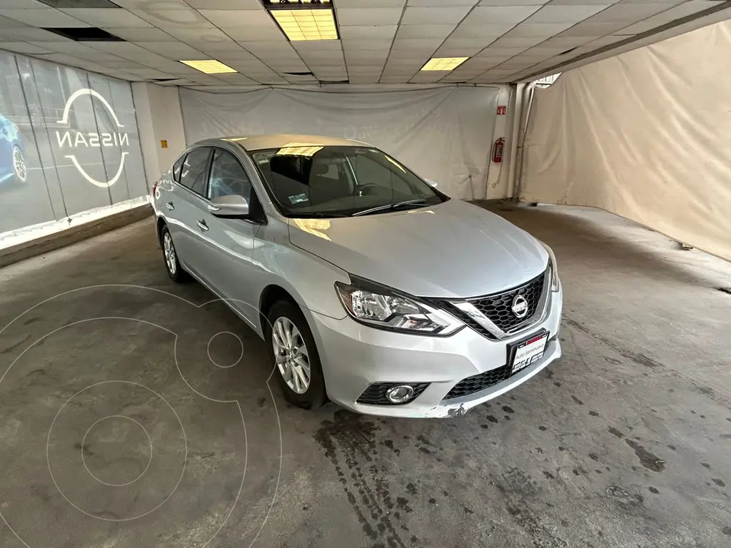 foto Nissan Sentra Advance usado (2019) color plateado precio $219,800