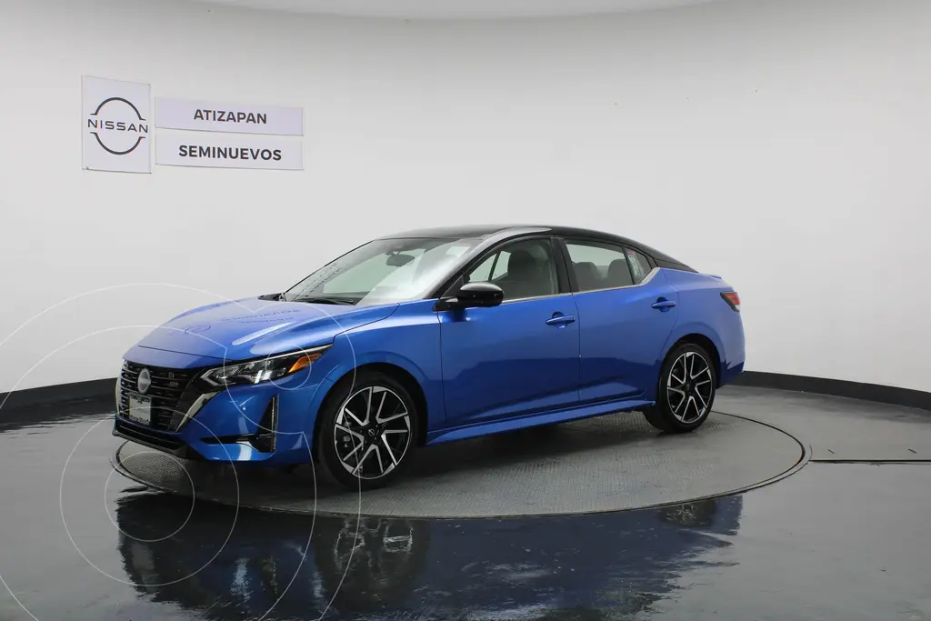 foto Nissan Sentra SR Platinum usado (2025) color Azul precio $485,000
