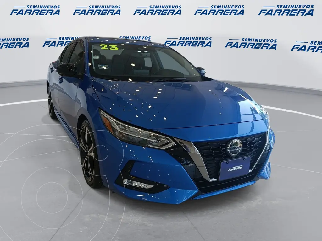 foto Nissan Sentra SR Platinum Aut usado (2023) color Azul precio $390,000