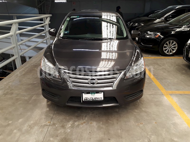 foto Nissan Sentra Sense Aut usado