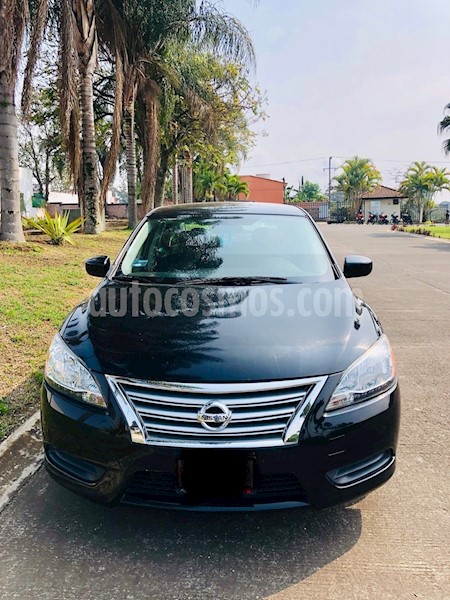 foto Nissan Sentra Sense Aut usado