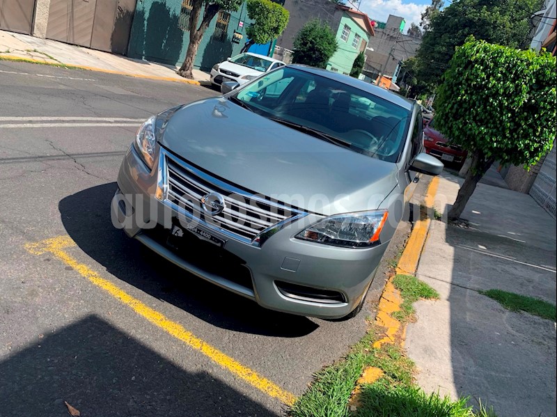 foto Nissan Sentra Sense Aut usado