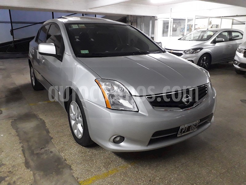 foto Nissan Sentra Tekna CVT usado