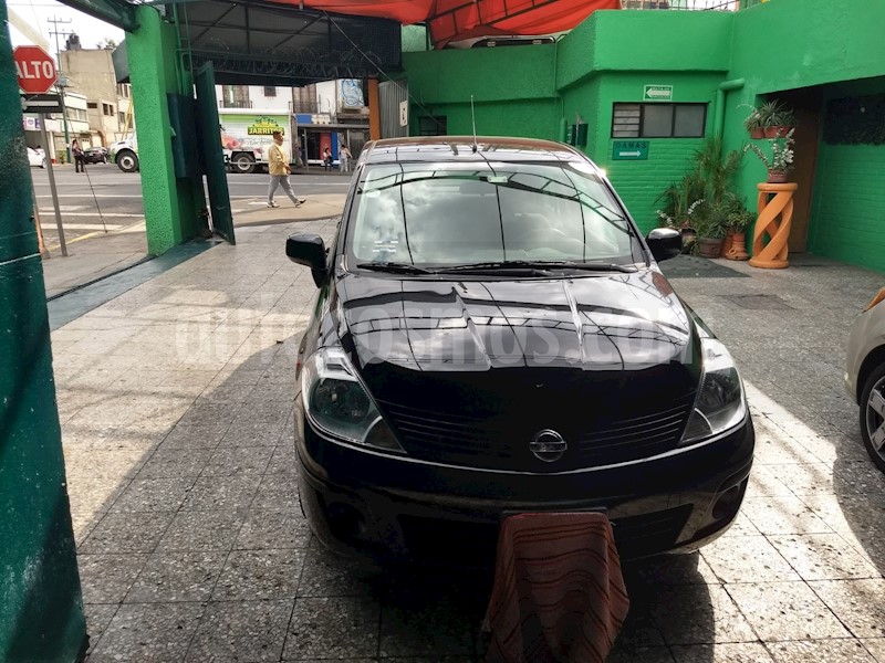 foto Nissan Tiida Sedan Advance usado