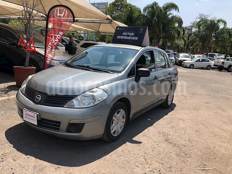 foto Nissan Tiida Sedan Comfort usado