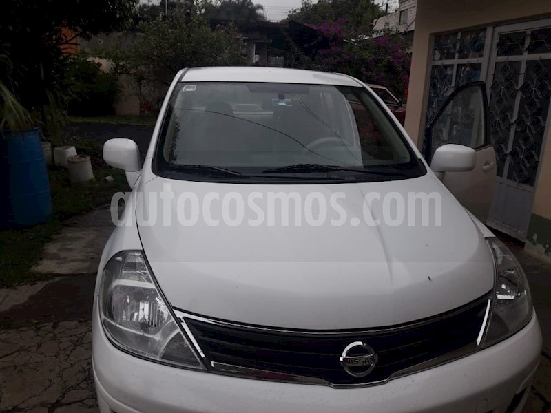 foto Nissan Tiida Sedan Emotion Aut usado