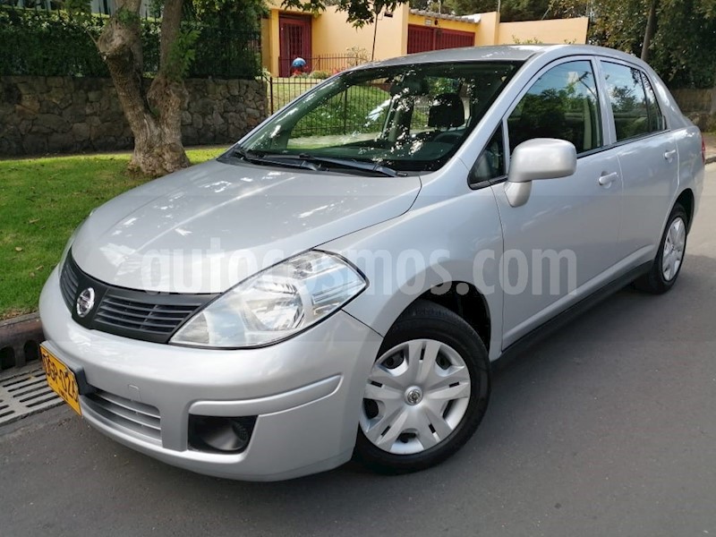 foto Nissan Tiida Sedan Miio Aut usado