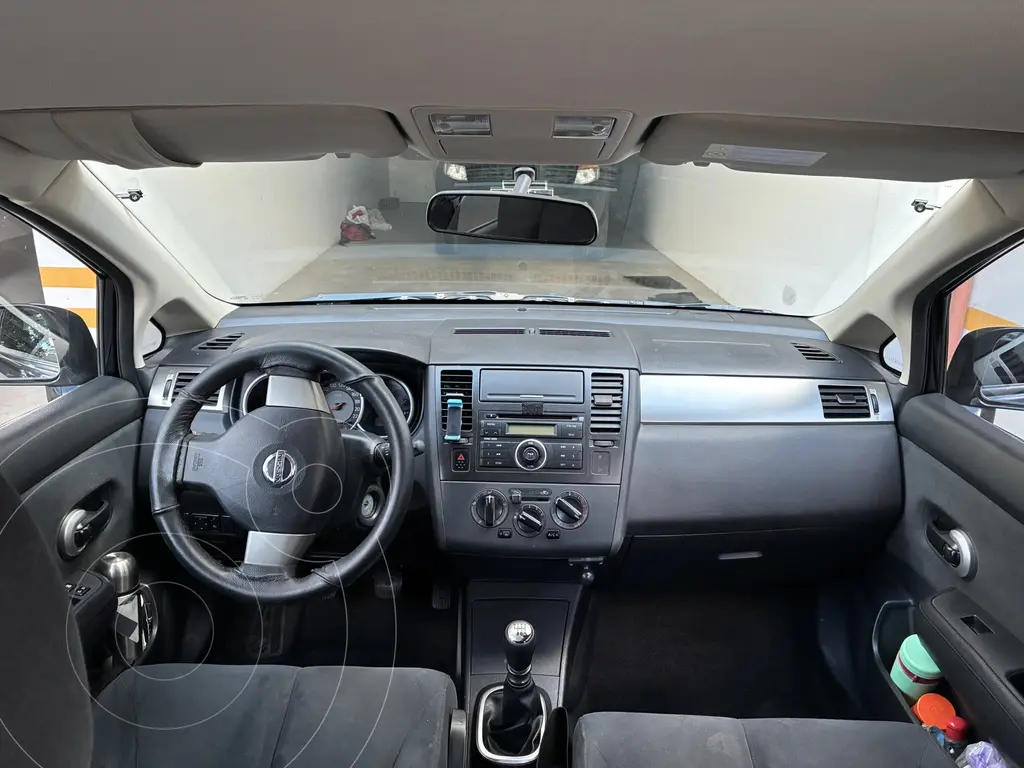 Nissan Tiida Visia (1798 Cc) 2009 - foto 2