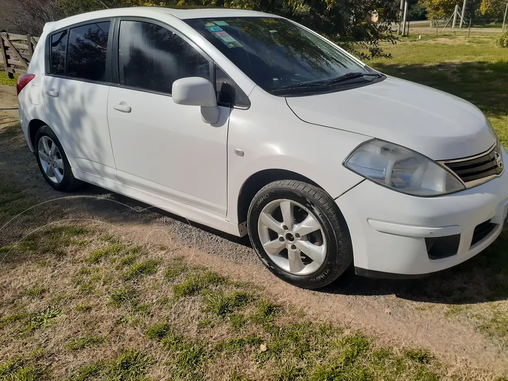 Nissan Tiida 2014 - foto 1