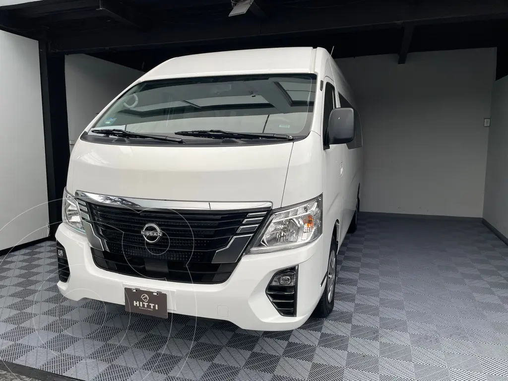 foto Nissan Urvan 14 Pasajeros usado (2023) color Blanco precio $619,000