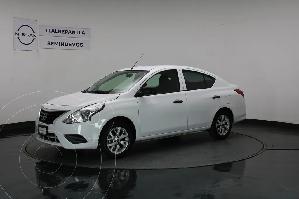 foto Nissan V-Drive 1.6L Plus usado (2023) color Blanco precio $240,000