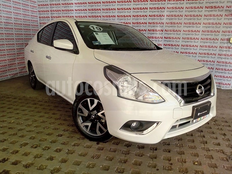 foto Nissan Versa Advance Aut usado (2019) color Blanco precio $210,000