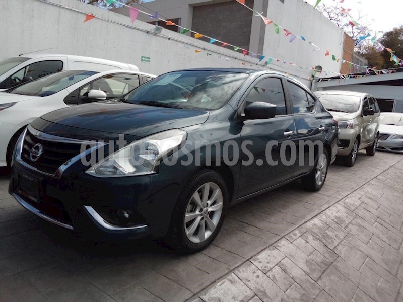 foto Nissan Versa Advance Aut usado