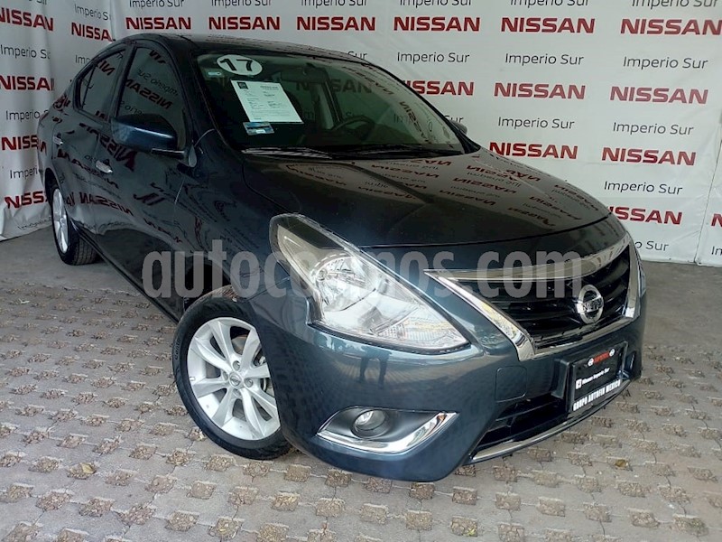 foto Nissan Versa Advance usado