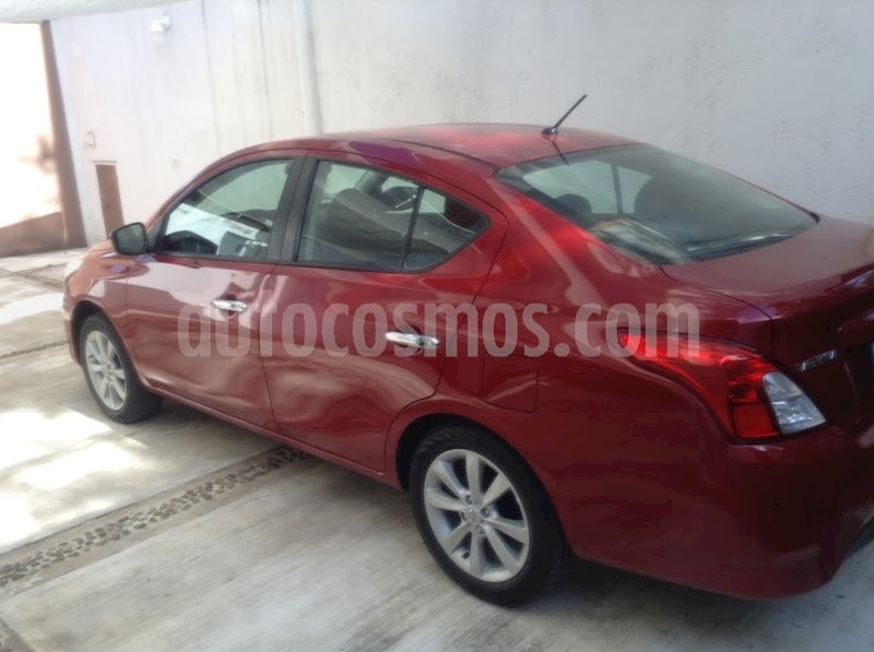 foto Nissan Versa Advance usado