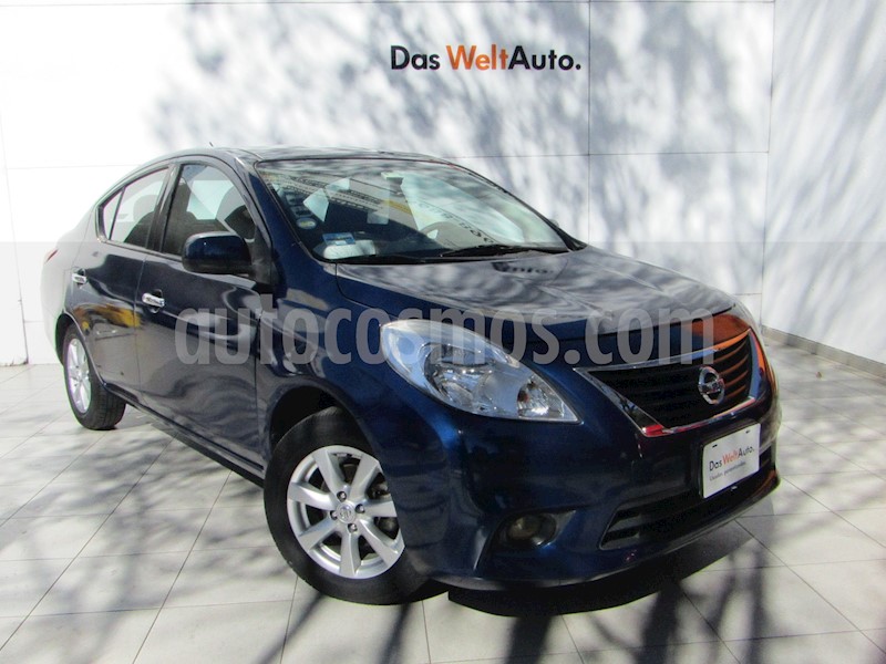 foto Nissan Versa Advance usado